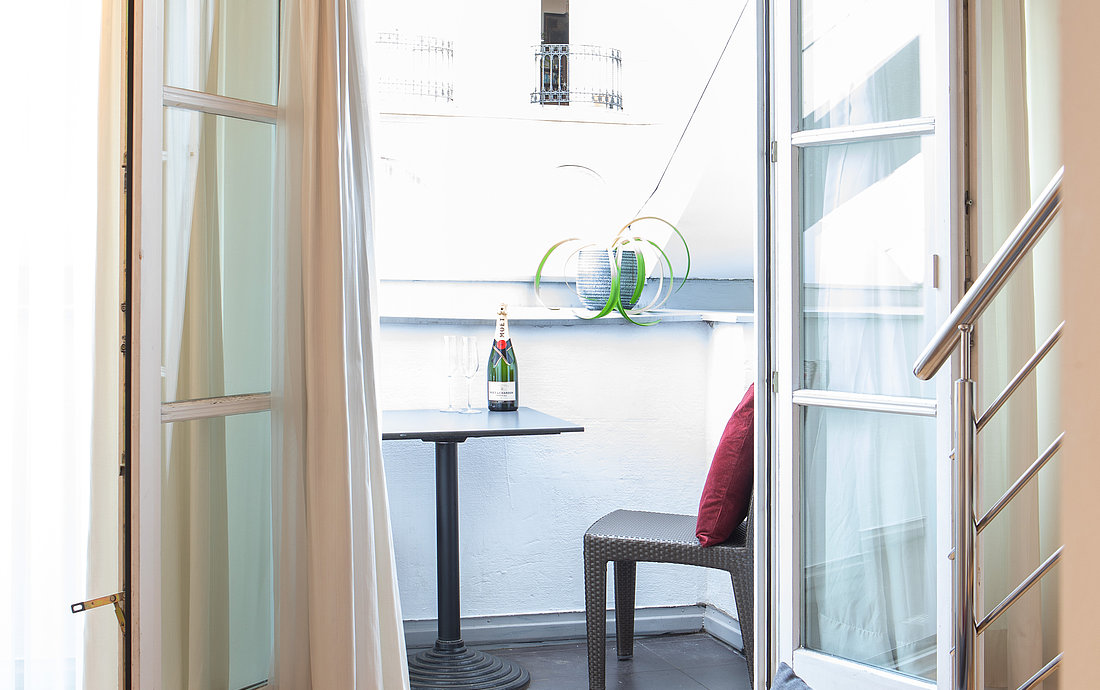 Studio Superior Apartment mit Balkon